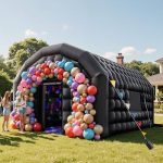 VEVOR Aufblasbares Partyzelt 5x4x3,8 m, Würfelzelt für Disco Nachtclub, Pavillon Hochzeitszelt mit 680W Gebläse, Sandsack, 2 Fenster für ...