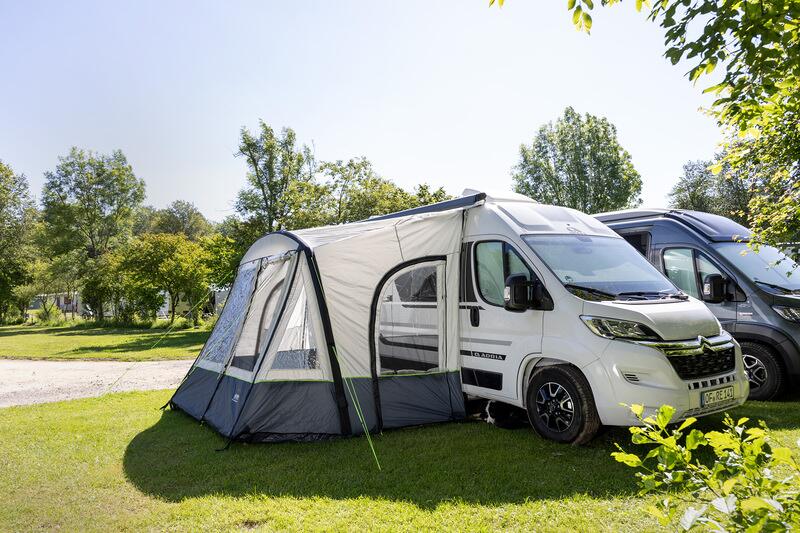 vorzelt-aufblasbar-wohnwagen-181dtl.jpg Reimo One Beam Air High aufblasbares Wohnmobil Vorzelt – Bild 1
